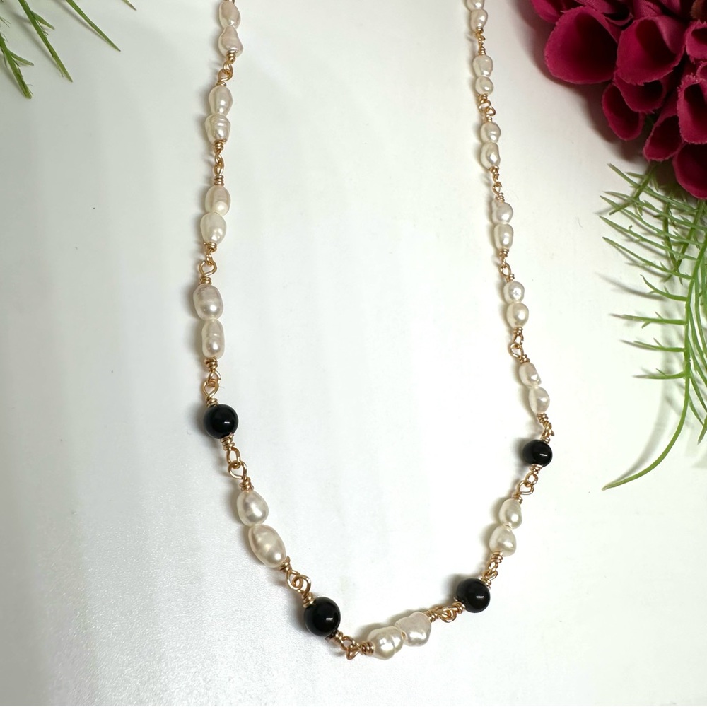 NEW⚜️Onyx & Freshwater Pearl Beaded Necklace - Picture 4 of 7